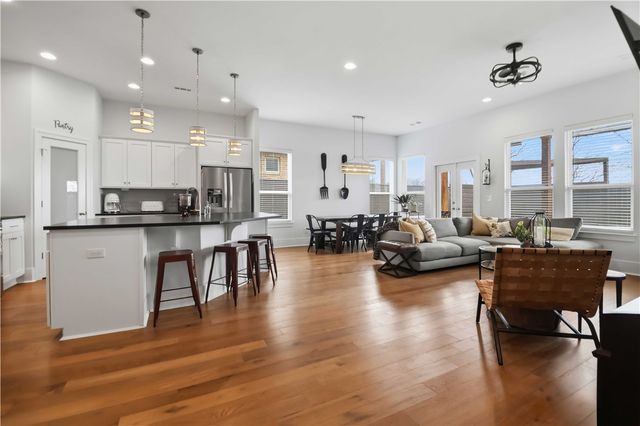 2803 SW Hampton Avenue, Bentonville, AR 72713