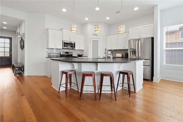 2803 SW Hampton Avenue, Bentonville, AR 72713