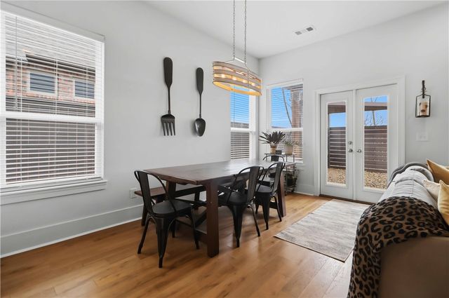 2803 SW Hampton Avenue, Bentonville, AR 72713