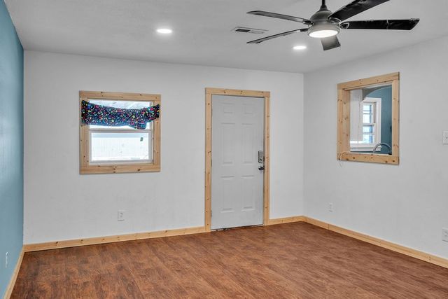 401 N 1st, Coahoma, TX 79511