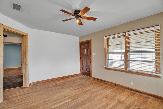 401 N 1st, Coahoma, TX 79511