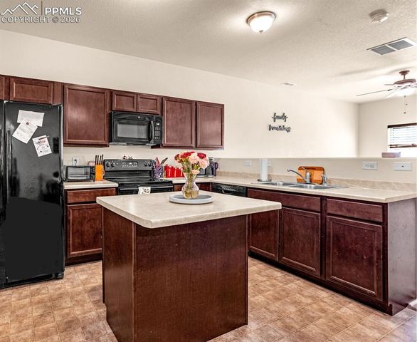 1828 Final View Alley, Colorado Springs, CO 80910