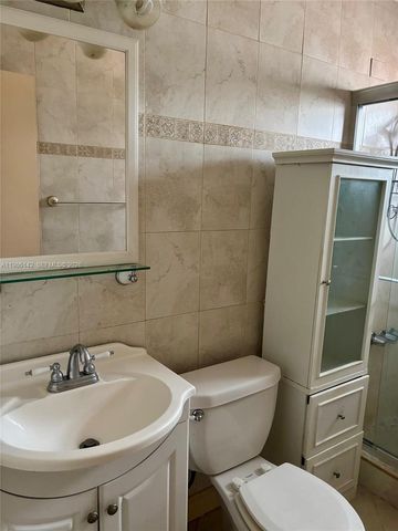 3241 Arthur Ter, Hollywood, FL 33021