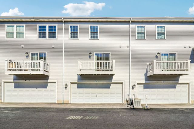 47 W Big Horn Drive, Hainesville, IL 60073