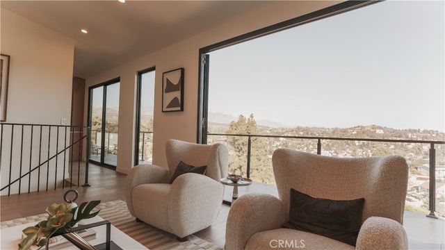 2536 Medlow, Los Angeles, CA 90041