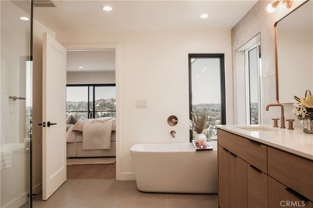 2536 Medlow, Los Angeles, CA 90041