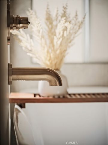 2536 Medlow, Los Angeles, CA 90041