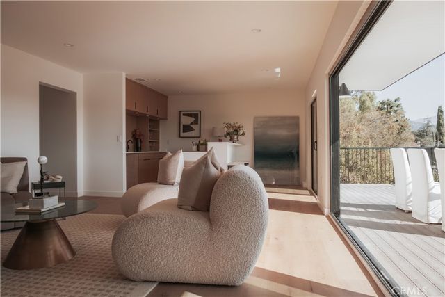 2536 Medlow, Los Angeles, CA 90041