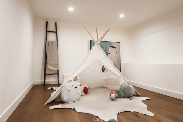 2536 Medlow, Los Angeles, CA 90041