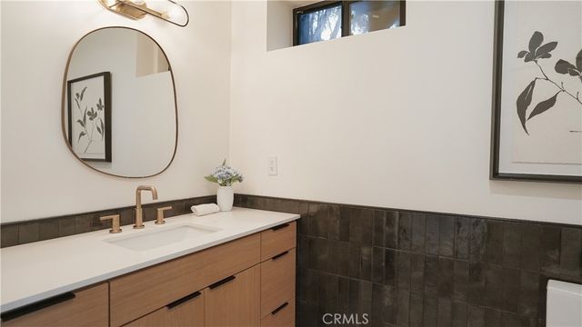 2536 Medlow, Los Angeles, CA 90041