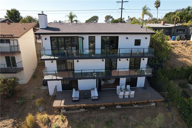 2536 Medlow, Los Angeles, CA 90041