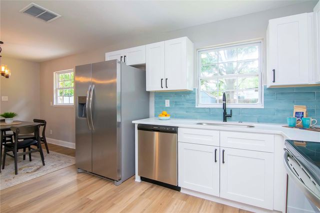 3708 W TYSON AVENUE, Tampa, FL 33611