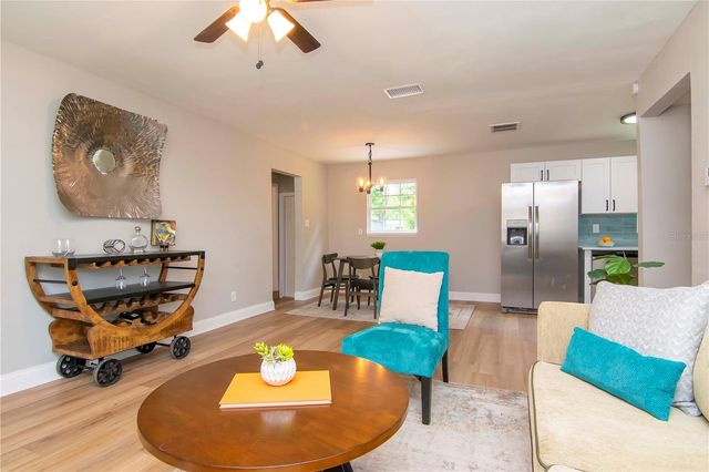 3708 W TYSON AVENUE, Tampa, FL 33611