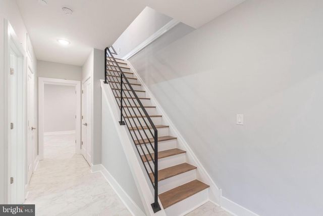 1906 E YORK ST, Philadelphia, PA 19125