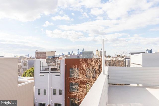 1906 E YORK ST, Philadelphia, PA 19125