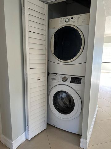 2111 Congressional Way 2111, Deerfield Beach, FL 33442