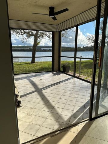 2111 Congressional Way 2111, Deerfield Beach, FL 33442