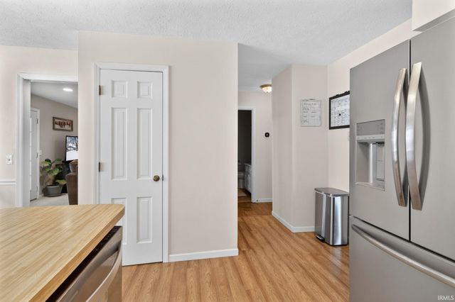 1312 W Country Club Road, Connersville, IN 47331