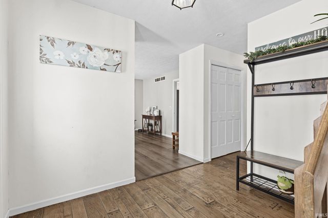 1312 W Country Club Road, Connersville, IN 47331