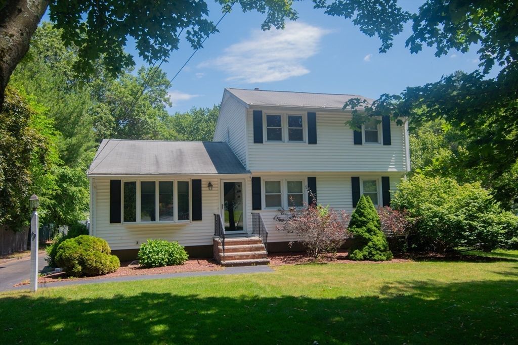 49 Shawsheen Avenue, Wilmington, MA 01887