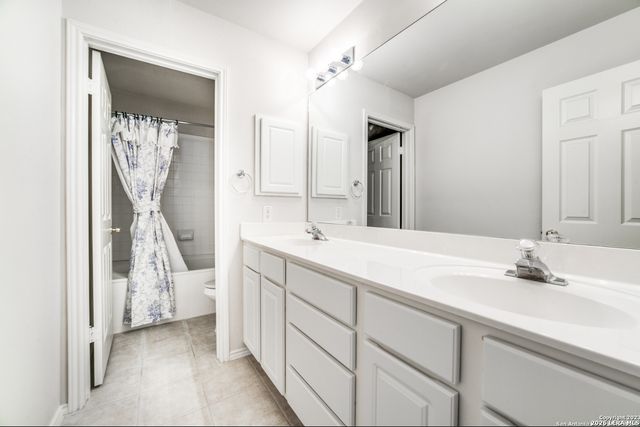 7134 SNOWDEN CRST, San Antonio, TX 78240