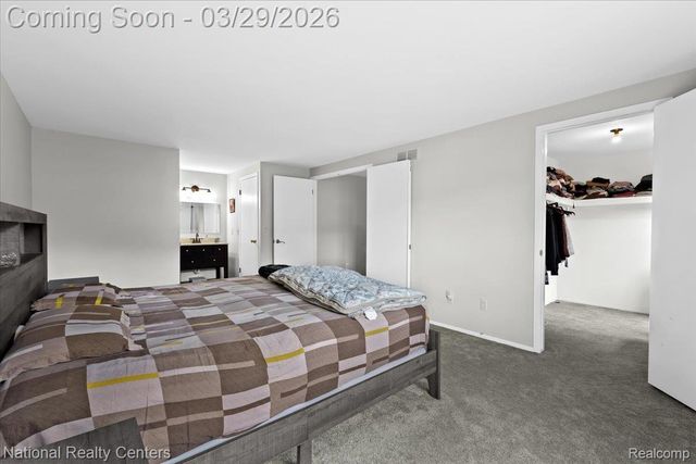 42142 Roscommon Street, Northville, MI 48167