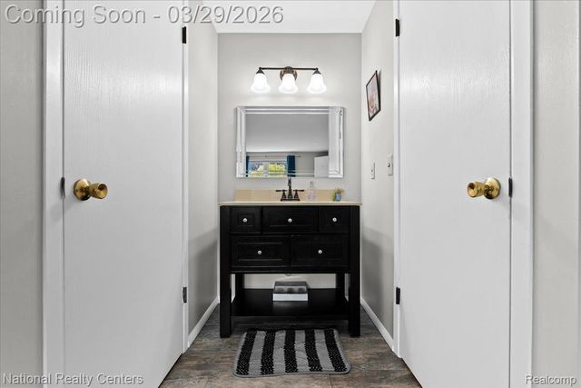 42142 Roscommon Street, Northville, MI 48167