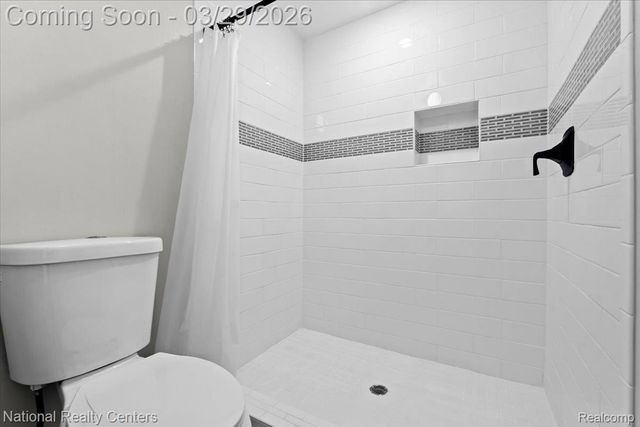 42142 Roscommon Street, Northville, MI 48167