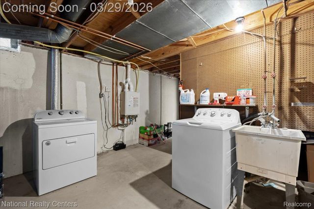 42142 Roscommon Street, Northville, MI 48167