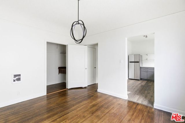 1357 S Cloverdale Avenue, Los Angeles, CA 90019