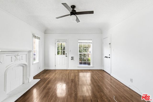 1357 S Cloverdale Avenue, Los Angeles, CA 90019