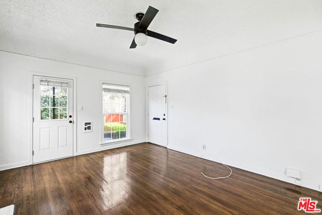 1357 S Cloverdale Avenue, Los Angeles, CA 90019