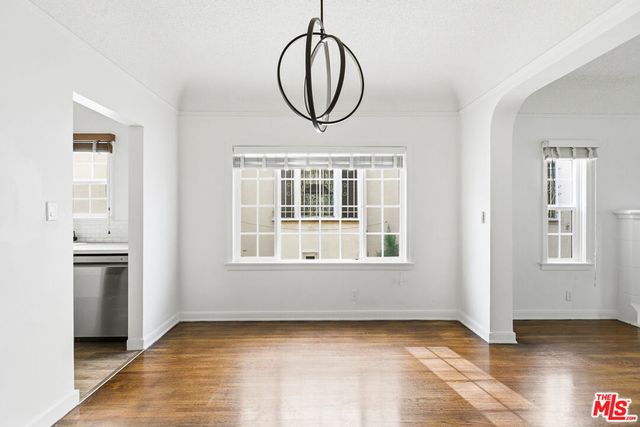 1357 S Cloverdale Avenue, Los Angeles, CA 90019