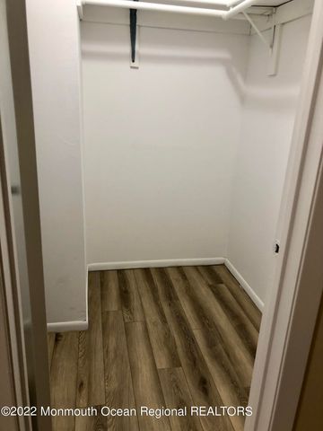 169 Amberly Drive E, Manalapan, NJ 07726