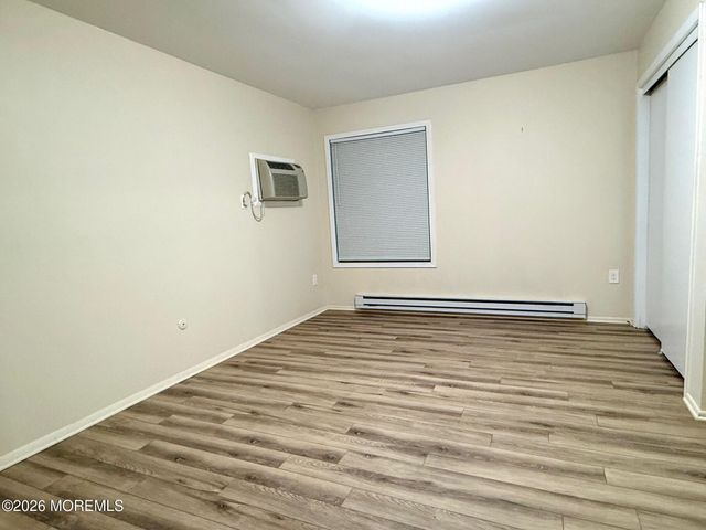 169 Amberly Drive E, Manalapan, NJ 07726