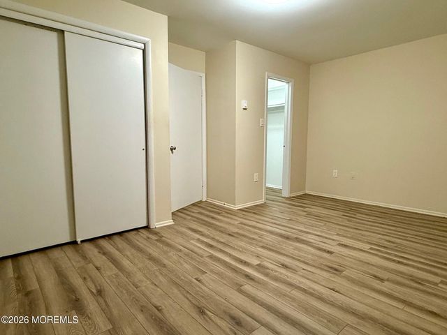 169 Amberly Drive E, Manalapan, NJ 07726