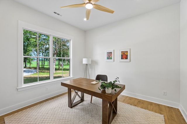 3390 Mealer Rd, Chapel Hill, TN 37034