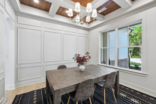 3390 Mealer Rd, Chapel Hill, TN 37034