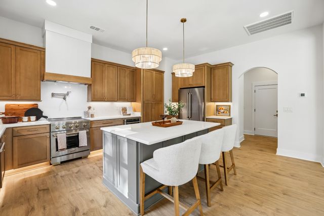 3390 Mealer Rd, Chapel Hill, TN 37034