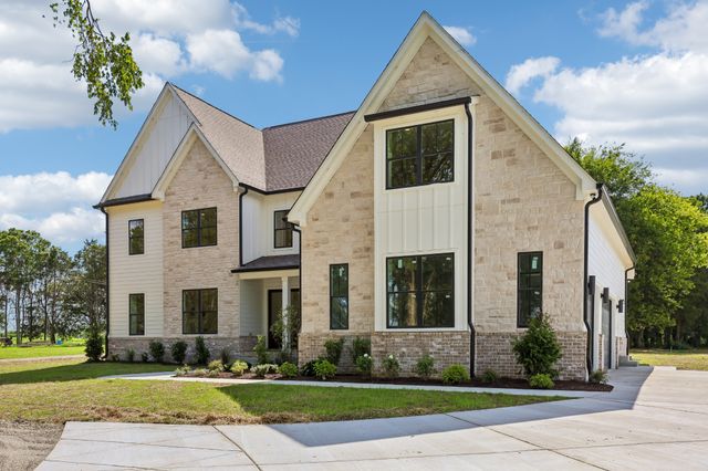 3390 Mealer Rd, Chapel Hill, TN 37034