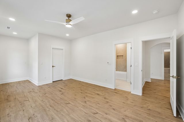 3390 Mealer Rd, Chapel Hill, TN 37034