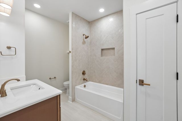 3390 Mealer Rd, Chapel Hill, TN 37034