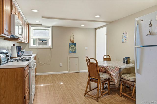 71 Orchard Street, Lindenhurst, NY 11757