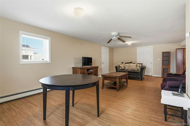 71 Orchard Street, Lindenhurst, NY 11757