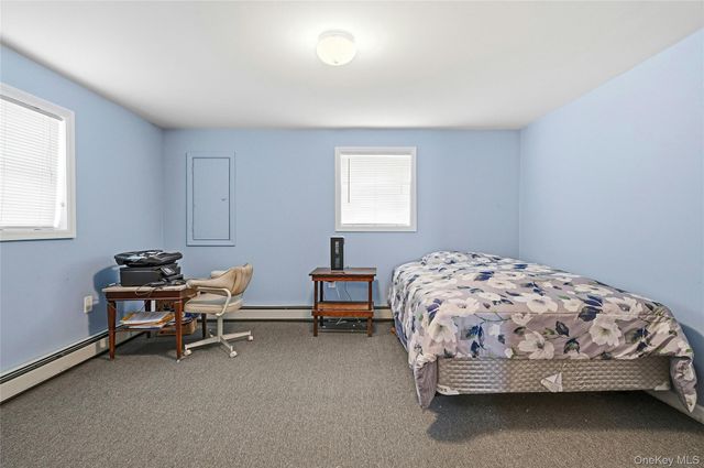 71 Orchard Street, Lindenhurst, NY 11757