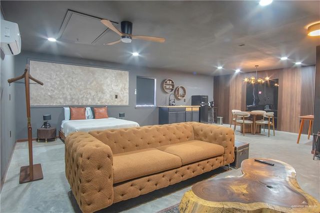 4605 N 9th Street N, Mcallen, TX 78504