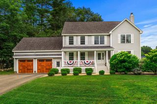 8 Leni Road, Windham, NH 03087