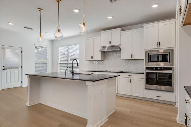 3015 Ottaviano WAY, Hutto, TX 78634