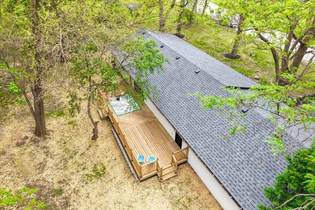 35W302 PINELANDS Road, St. Charles, IL 60174