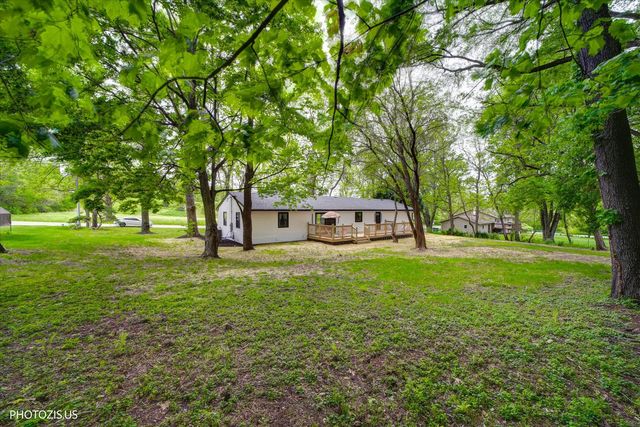 35W302 PINELANDS Road, St. Charles, IL 60174